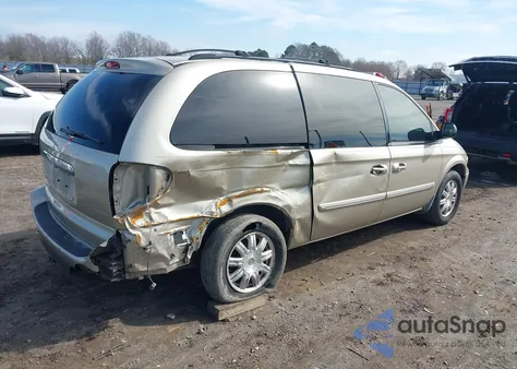 2006 Chrysler Town & Country Touring z USA, uszkodzony, nr VIN 2A4GP54L46R862190
